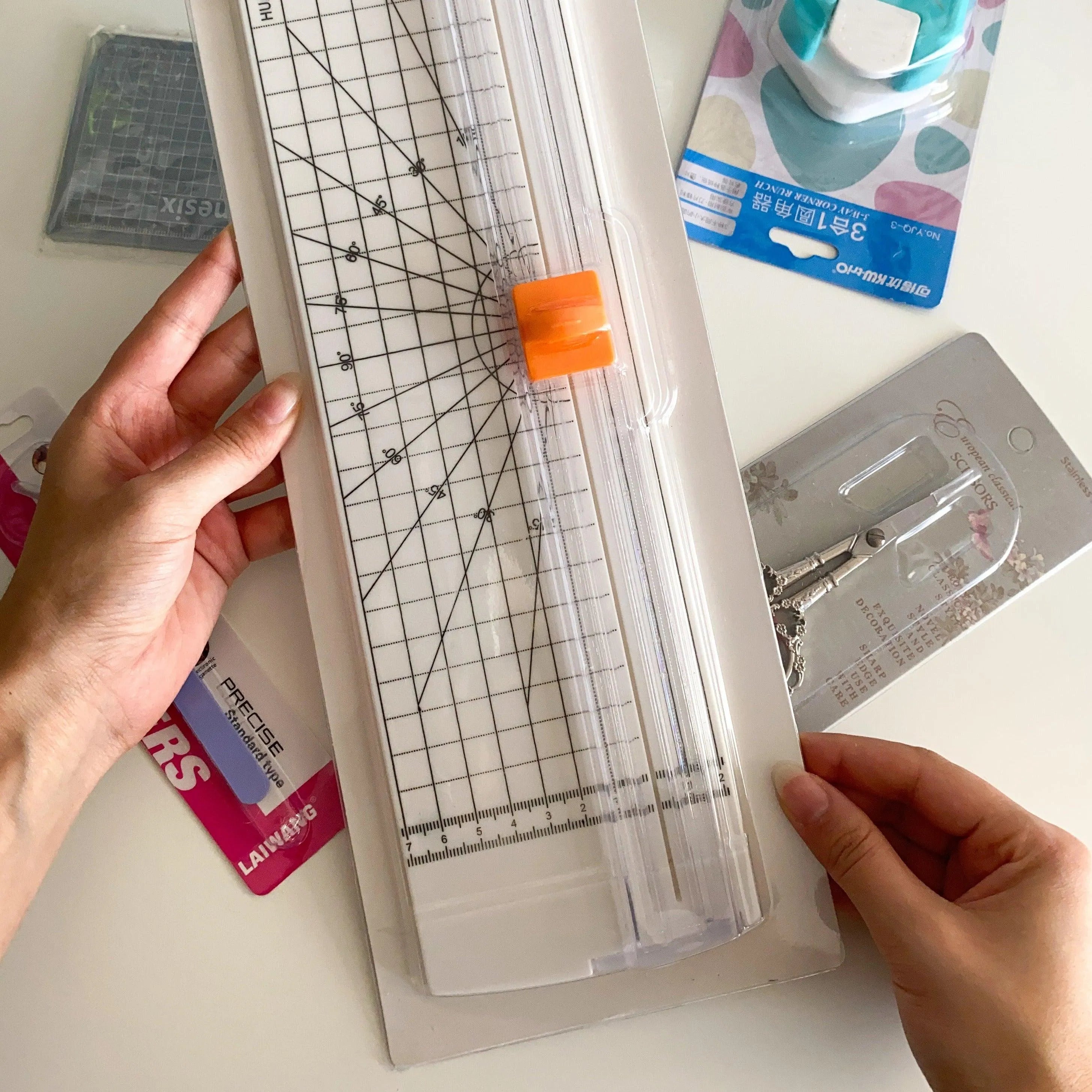 Toolkit Box - Essential tools to craft your phone base for Journaling & Scrapbooking - PaperWrld