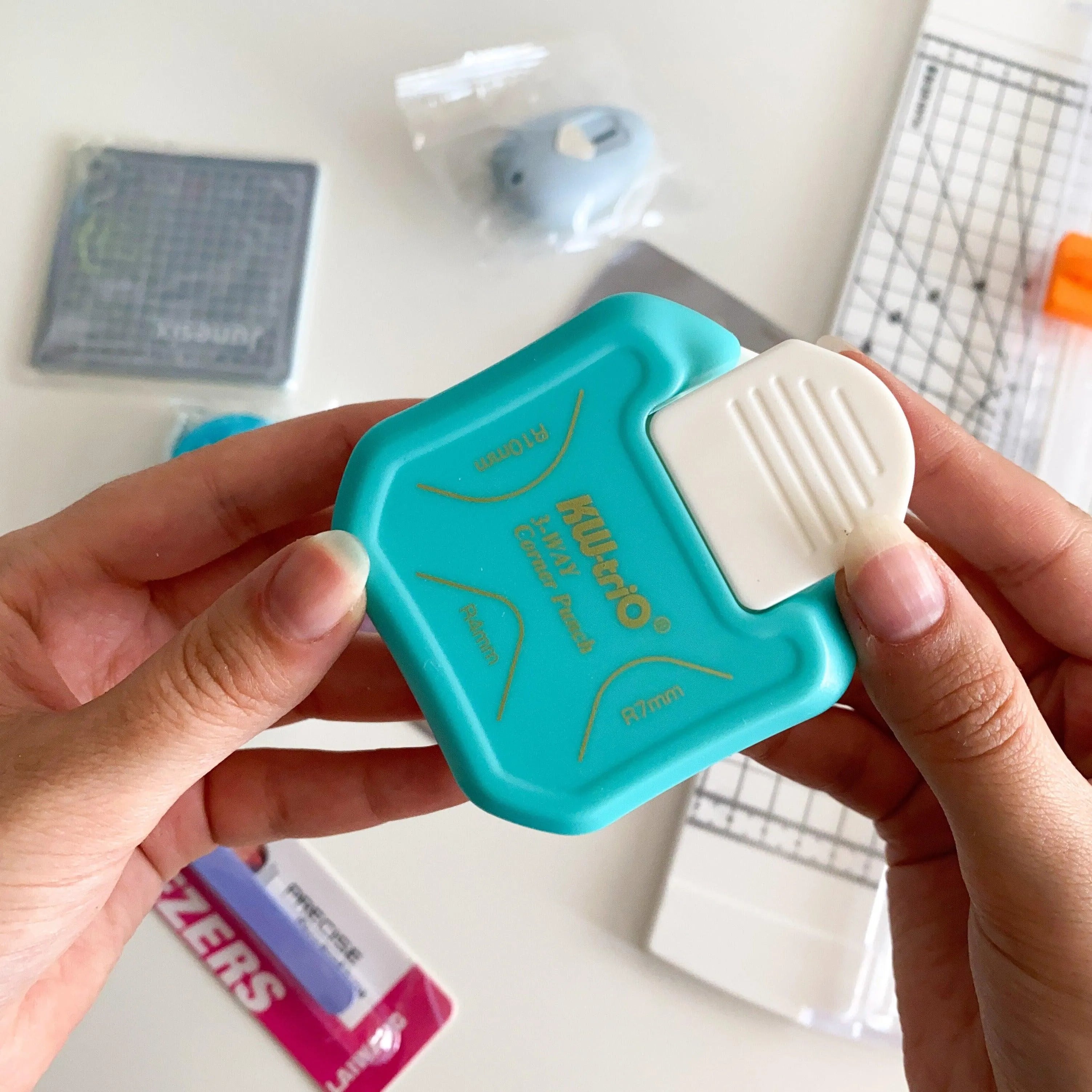 Toolkit Box - Essential tools to craft your phone base for Journaling & Scrapbooking - PaperWrld