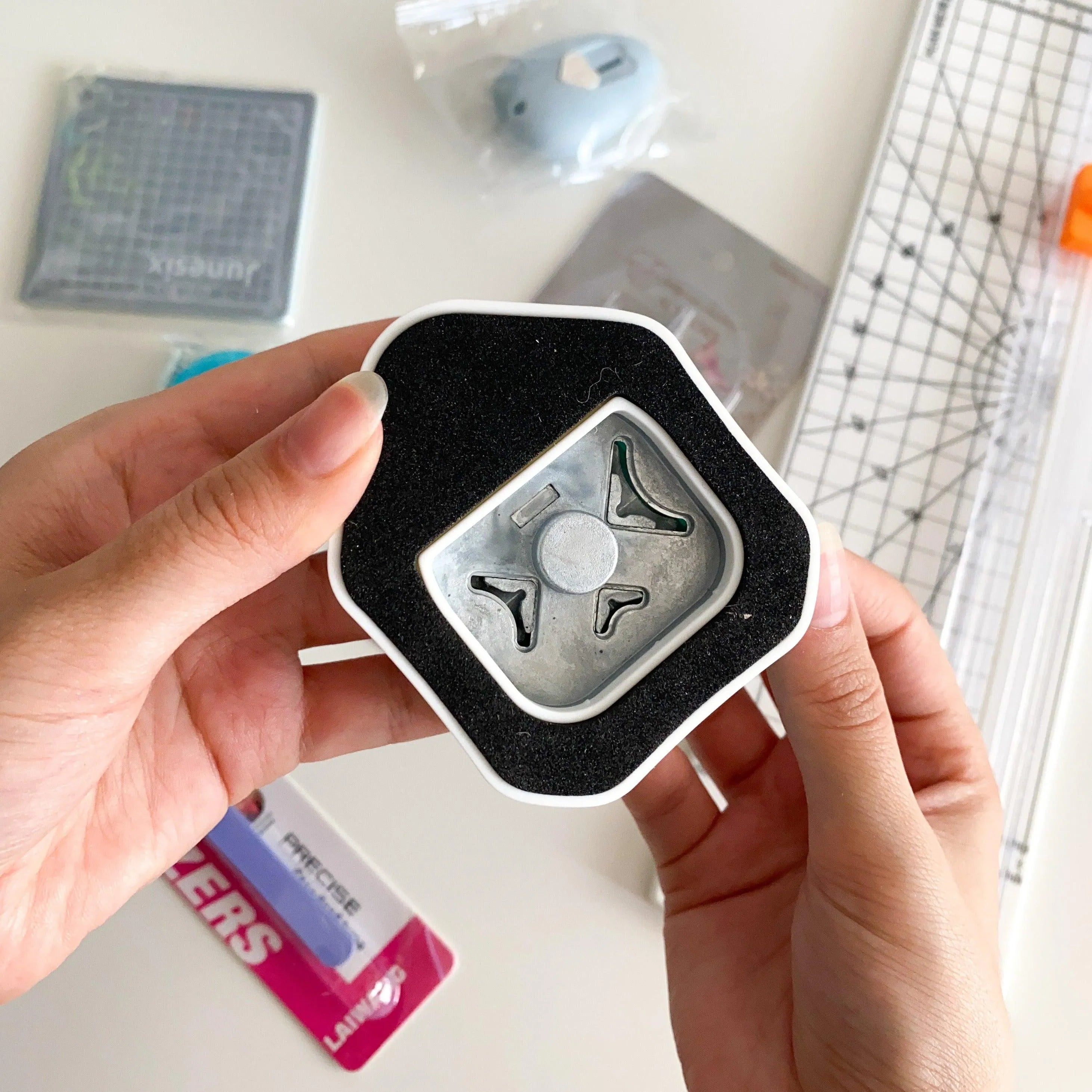 Toolkit Box - Essential tools to craft your phone base for Journaling & Scrapbooking - PaperWrld