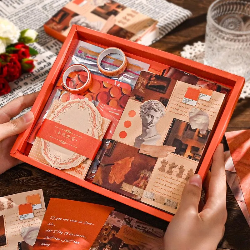 Papewrld Vintage & Retro Scrapbooking Box