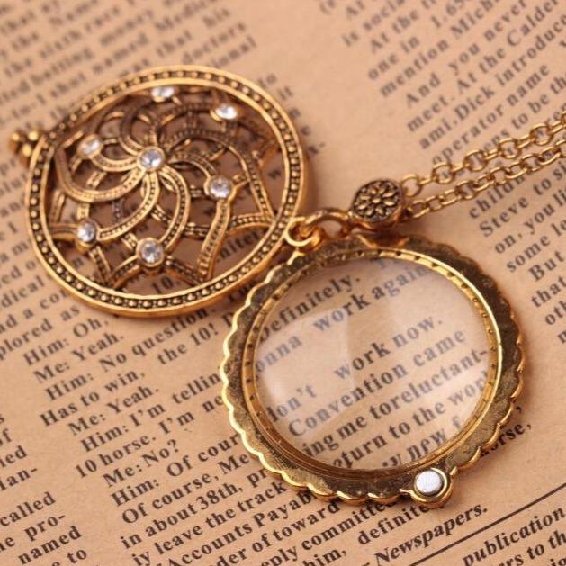 Vintage Magnifying Glass Golden Necklace - Flower - PaperWrld