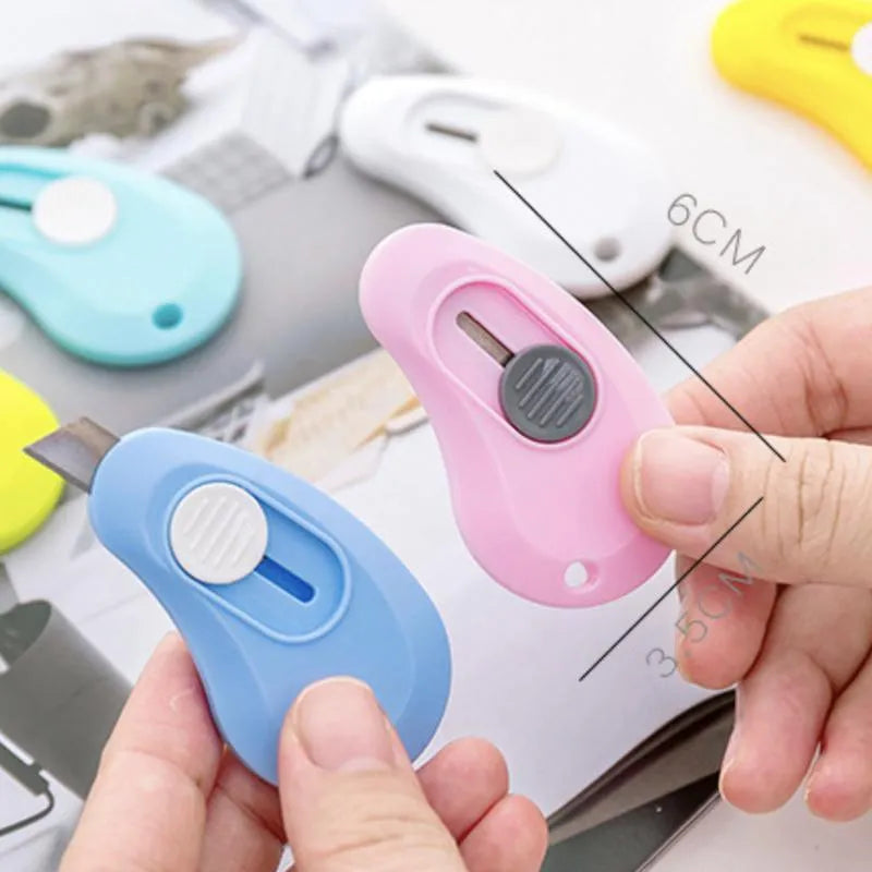 Mini Coloured Cutter for Journaling & Scrapbooking - PaperWrld