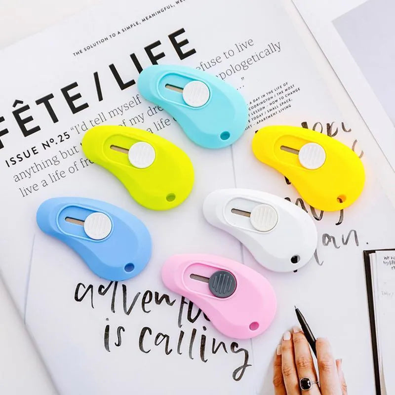 Mini Coloured Cutter for Journaling & Scrapbooking - PaperWrld