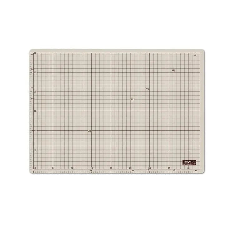 Black & White Cutting Mat for Journaling & Scrapbooking - PaperWrld