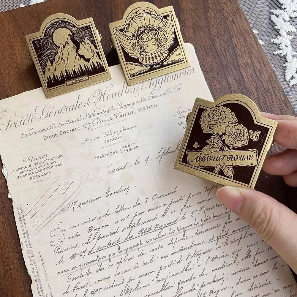 Vintage Brass Paper Clip for Journaling & Scrapbooking - PaperWrld