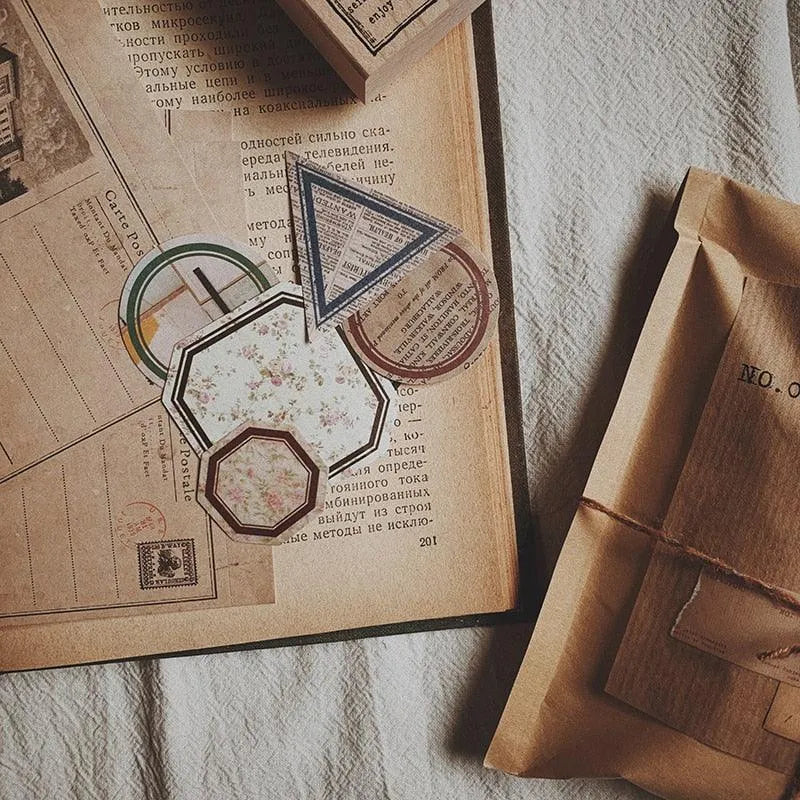 220 Sheets Vintage Decoration Craft Paper for Journaling & Scrapbooking - PaperWrld