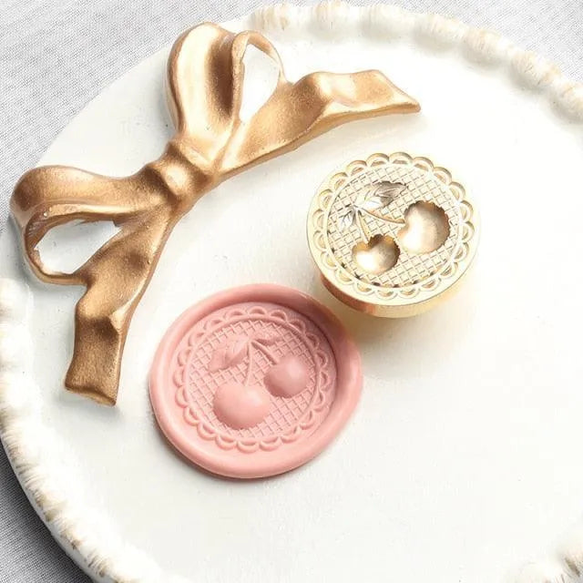 Vintage Elegance Lacquer Sealing Head for Journaling & Scrapbooking - PaperWrld