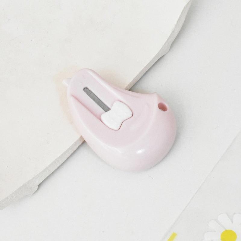 lindasgifts Cute Cat Claw Mini Portable Paper Cutter (A)  Plastic Grip Hand-held Paper Cutter - Hand-held Paper Cutter