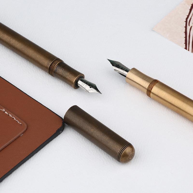 Calligraphy Pen Gold & Brown - PaperWrld