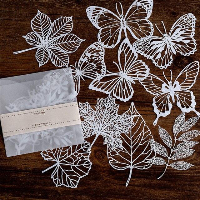 Elegant Lace Paper - Butterflies - PaperWrld